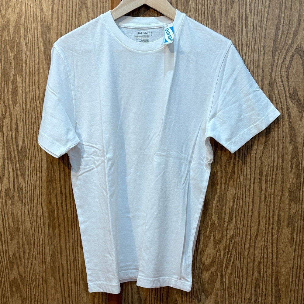 Old Navy Men's White Short Sleeve Tee